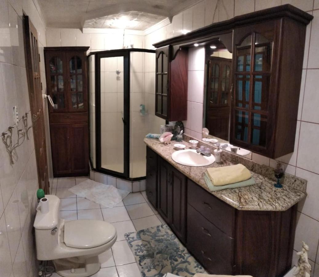 Alexander B&B 阿拉胡埃拉 外观 照片
